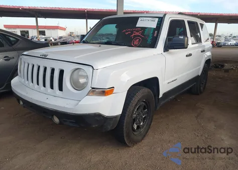 2015 Jeep Patriot Sport z USA, uszkodzony, nr VIN 1C4NJPBBXFD349842